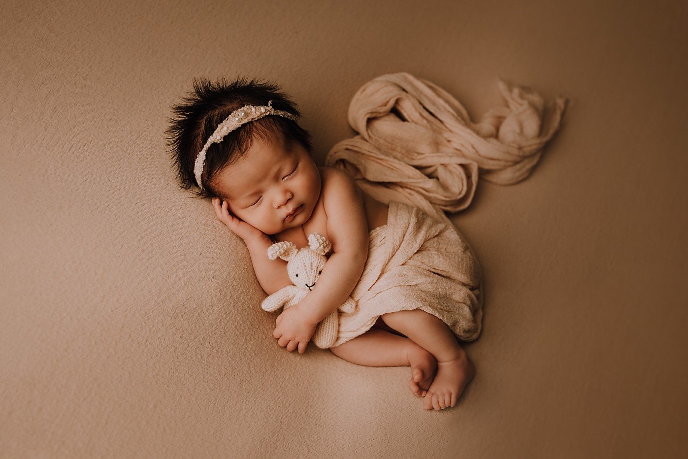 carousel-hero-element image-0